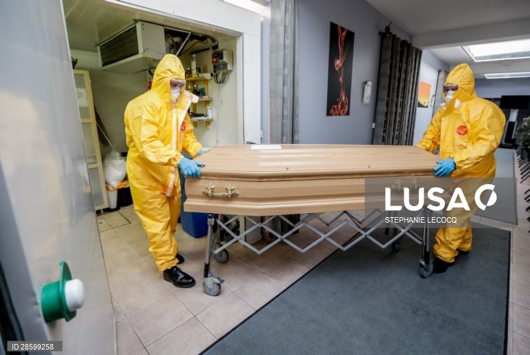 Covid-19: Pandemia já matou mais de 350 mil pessoas em todo mundo