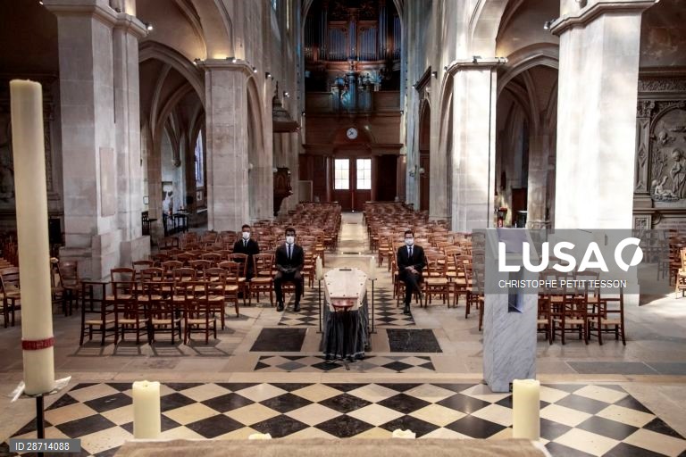 Covid-19: França ultrapassa 24.500 mortos