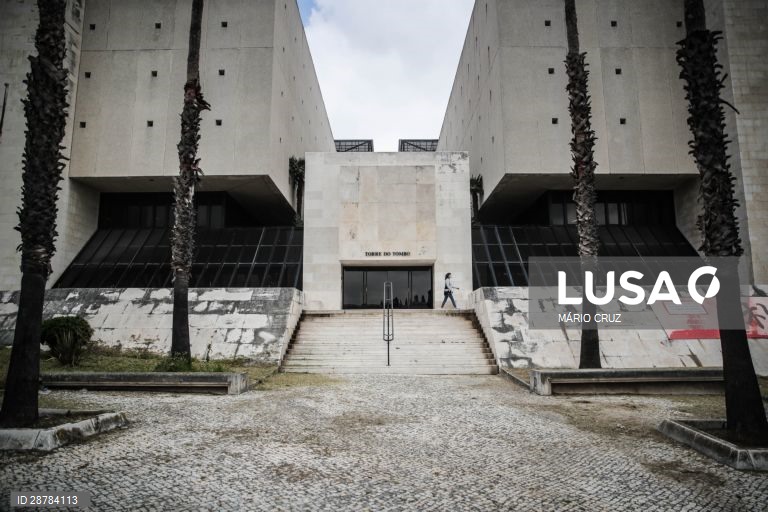 Torre do Tombo vai receber cerca de 3.000 documentos do socialista Tito de Morais