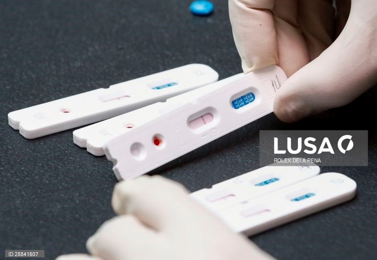 Covid-19: Portugal regista mais três mortos e 213 casos de infeção