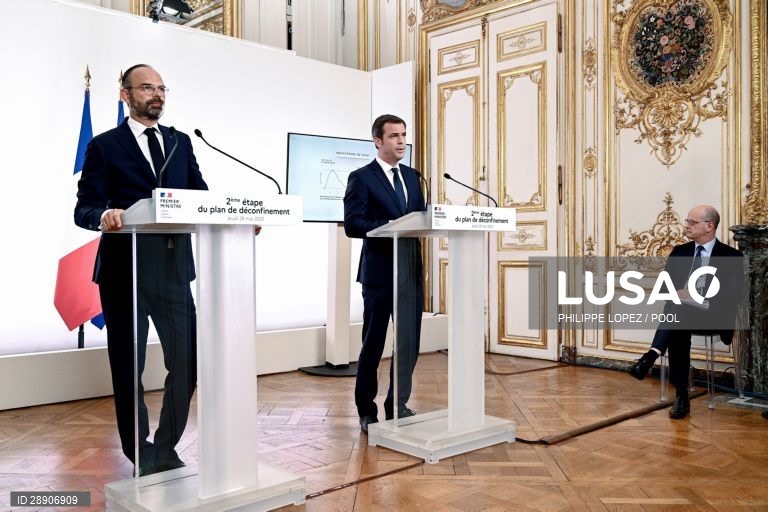 Covid-19: França acelera regresso à normalidade face a bons resultados sanitários
