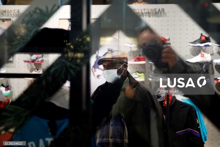 Covid-19: França anuncia aumento de testes semanais para 500 mil