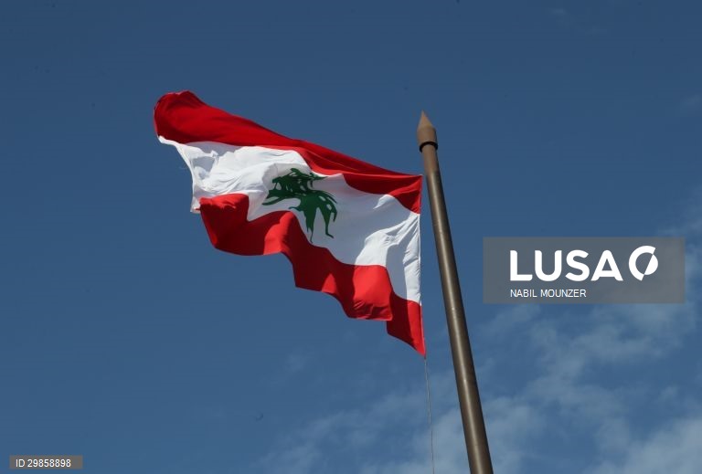 Israel volta a atacar Líbano