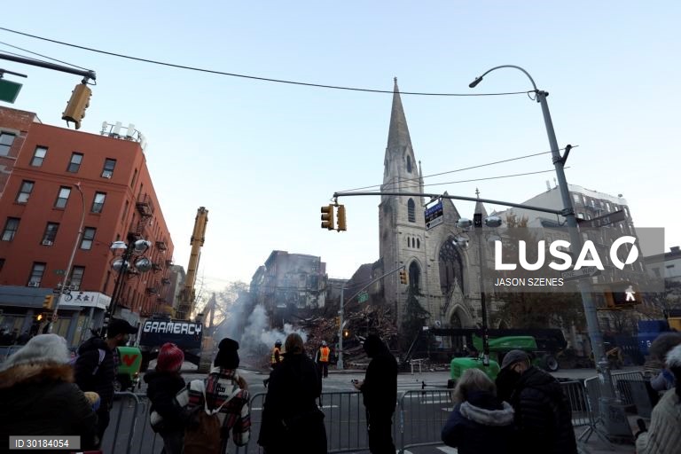 Middle Collegiate Church burns down