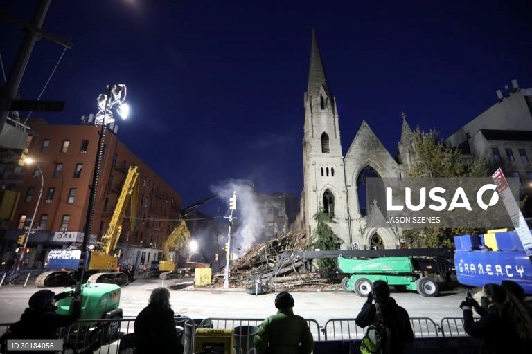 Middle Collegiate Church burns down