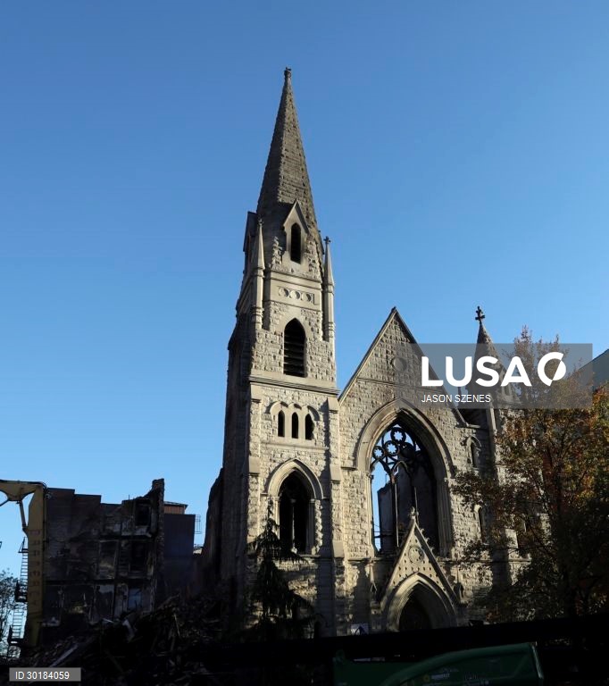 Middle Collegiate Church burns down