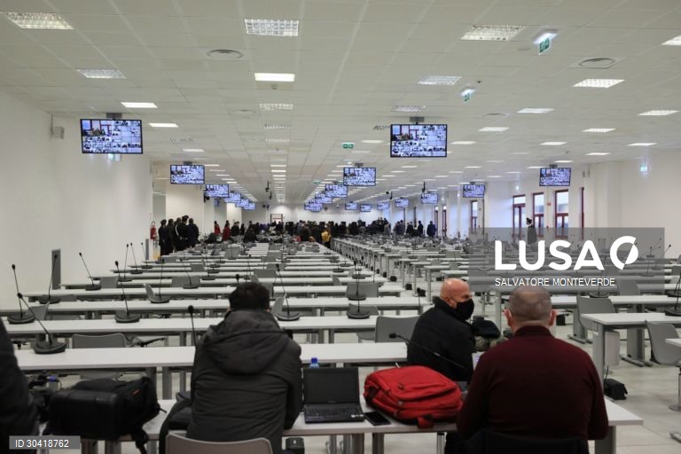 Detido na Colômbia alegado líder de máfia italiana para tráfico de cocaína