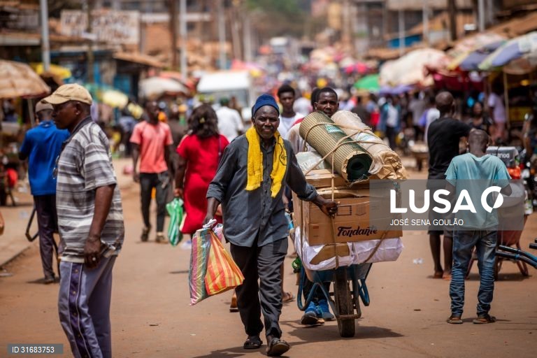 FMI termina hoje missão na Guiné-Bissau que pode levar a assinatura de programa financeiro