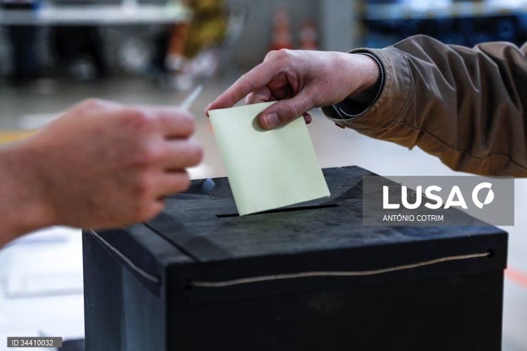 Quase 90 presidentes de Câmara saem nestas eleições por limite de mandatos