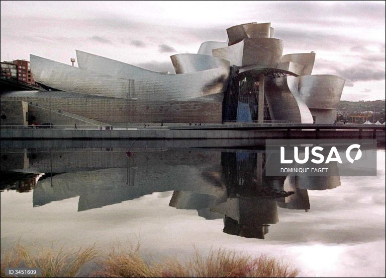 Exposição de Vieira da Silva no Guggenheim Bilbau com mais de 200 mil visitantes