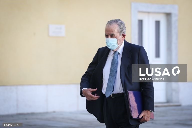 Eanes diz que Abril “valeu a pena” para portugueses “serem donos do seu destino”