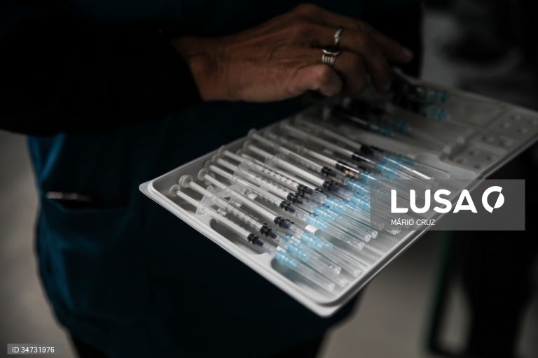 Gripe está a chegar mais cedo e centro europeu de doenças pede para acelerar vacinação