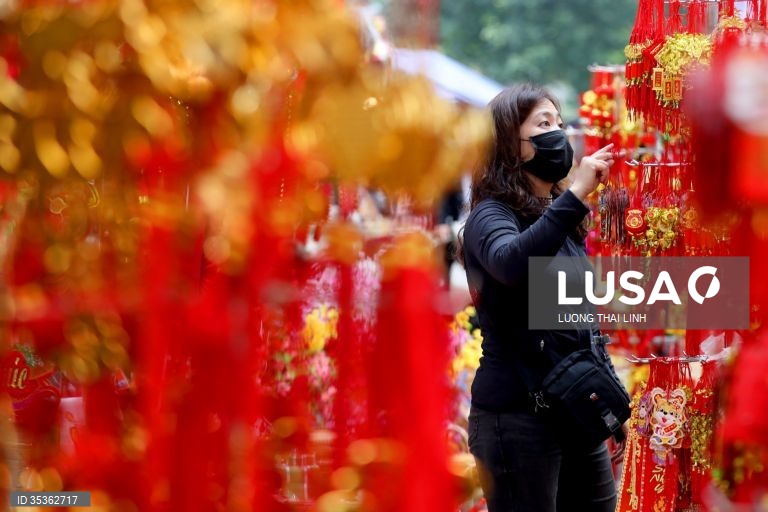 Lunar New Year preparations in Hanoi