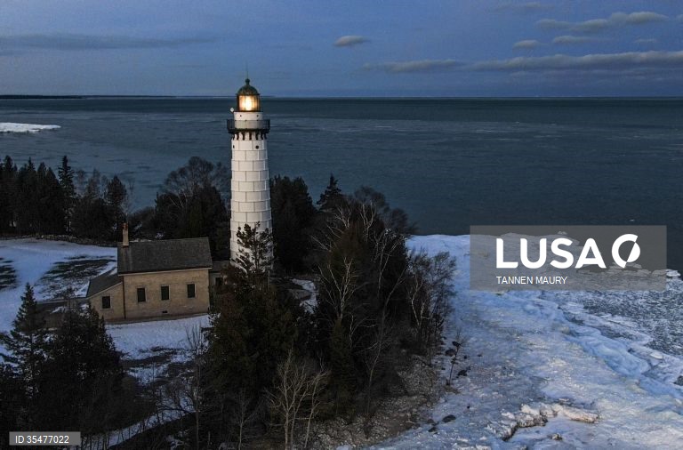 Espaço aéreo sobre o Lago Michigan nos EUA fechado por razões de defesa nacional – Regulador
