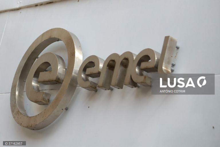 Câmara de Lisboa suspendeu incentivo a funcionários da EMEL por multas passadas