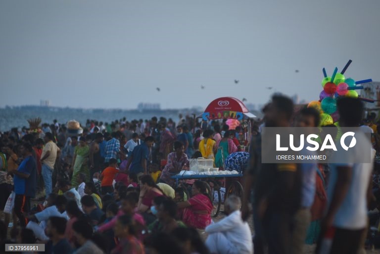 Sunset at Elliots beach in Chennai