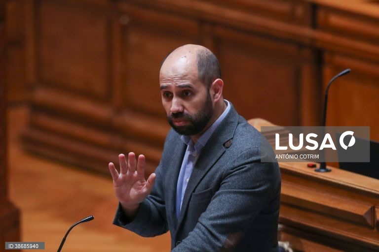 BE critica “triste imagem” de Marcelo como “figurante no comício de Bolsonaro”