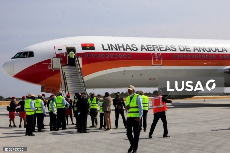 Angola e Boeing assinam acordo para TAAG acelerar modernização e competitividade