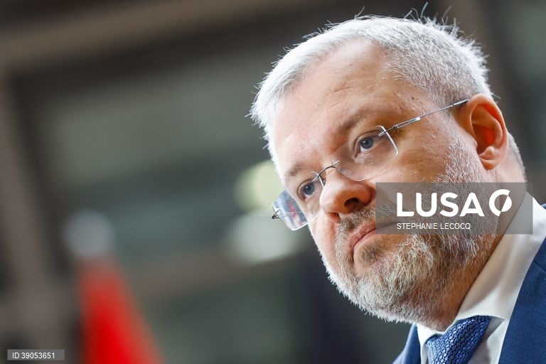 Kiev disponibiliza ajuda de especialistas para trabalhos de recuperação