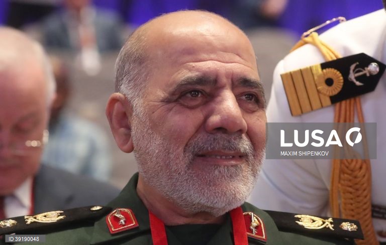 Chefe das Forças Armadas iranianas reuniu-se com o líder supremo Khamenei