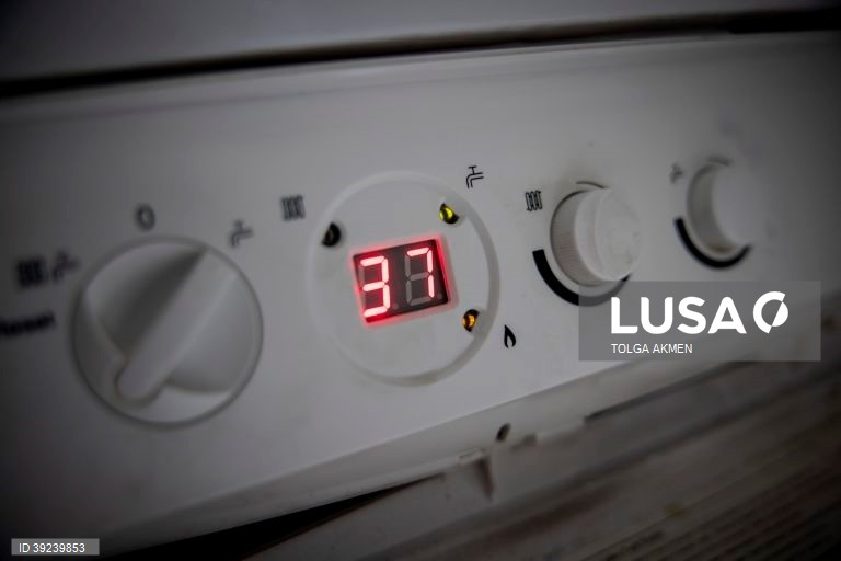 Preço da eletricidade no mercado regulado sobe 1% a partir de janeiro - ERSE