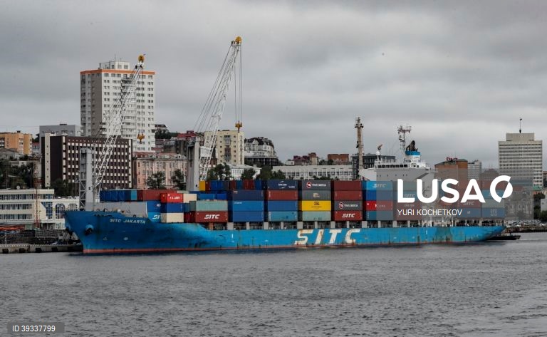 Rússia proíbe entrada de navios estrangeiros em portos russos sem autorização
