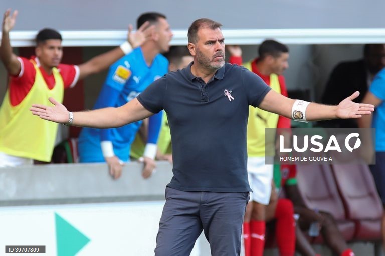 AVS oficializa contratação do treinador João Henriques