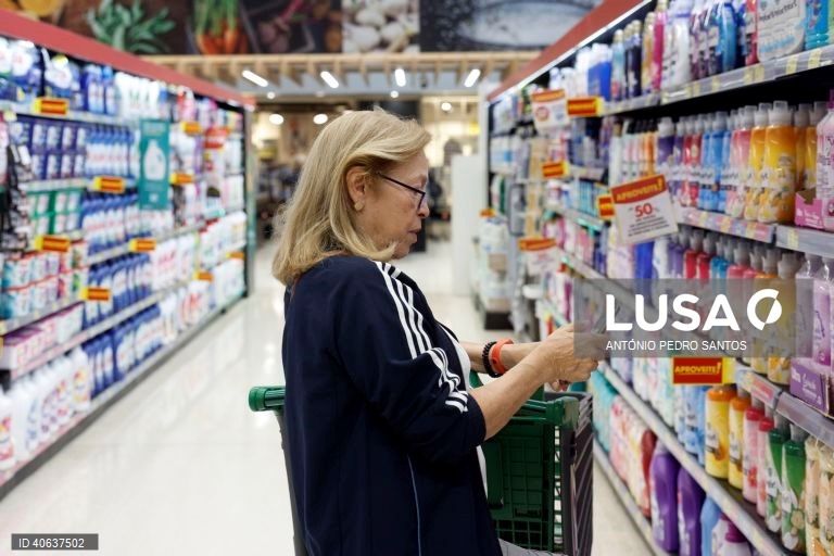 PS propõe ao Governo baixar impostos nos combustíveis e IVA zero no cabaz alimentar