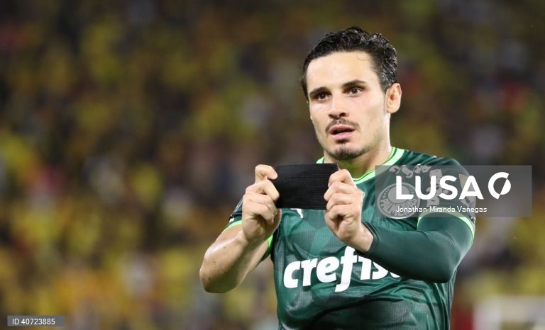 Palmeiras goleia Fortaleza e aponta à Libertadores