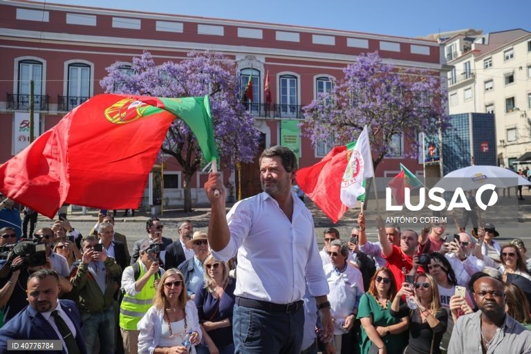 Ventura justifica manifestação acusando PS de “cercar democracia” e atrasar justiça