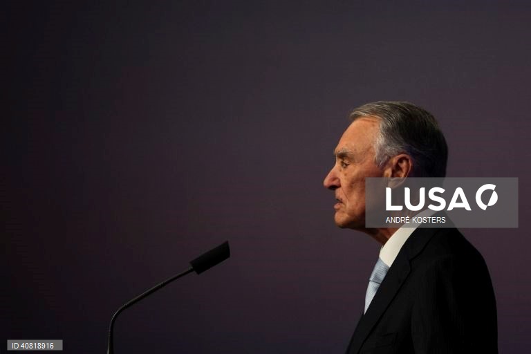 Cavaco Silva condecorado com a nova Ordem Europeia do Mérito