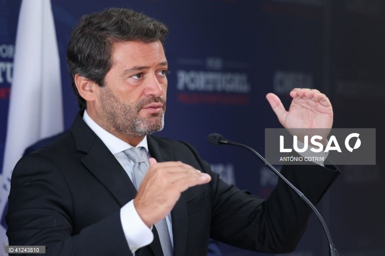 Chega insiste na demissão do ministro João Gomes Cravinho