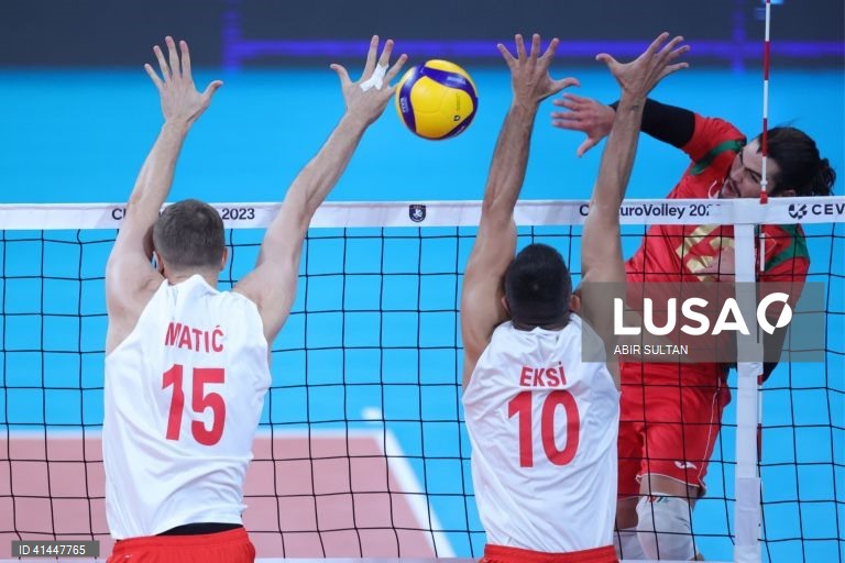 Portugal: National mens volleyball team make last 16 at European Championships
