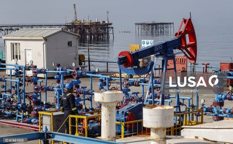 OPEP mantém previsões para procura e oferta de petróleo e crescimento económico mundial