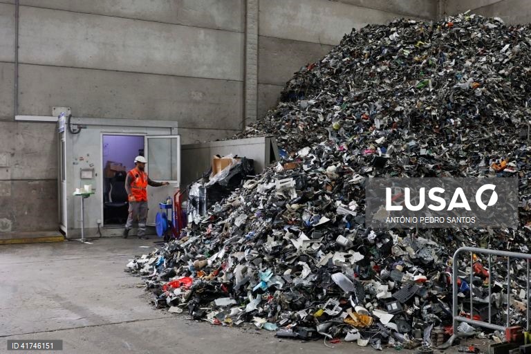 Bombeiros recolheram em 2025 mais de três mil toneladas de equipamentos para reciclagem