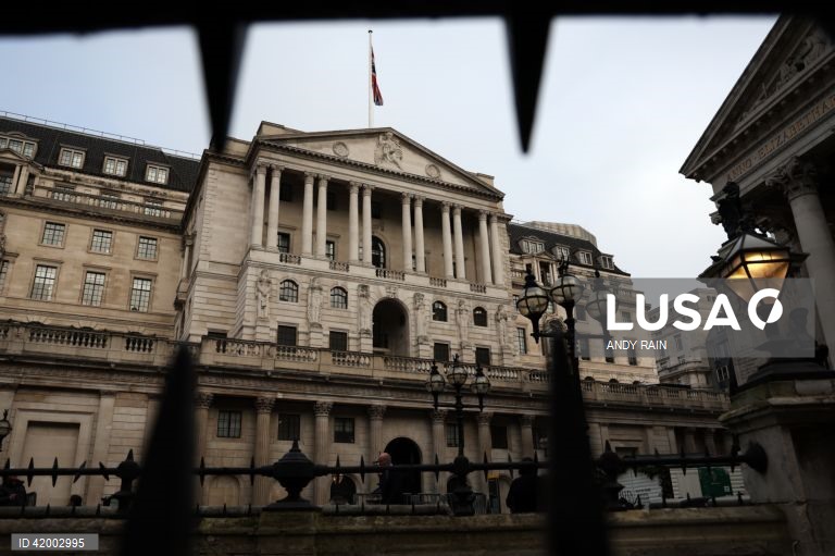Banco da Inglaterra mantém taxas de juros