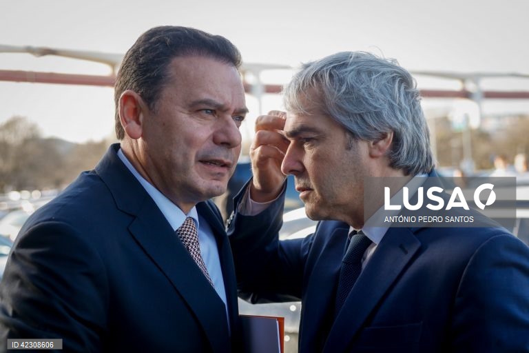 Coligação encabeçada por Montenegro publicitada como AD – Aliança Democrática - PSD/CDS