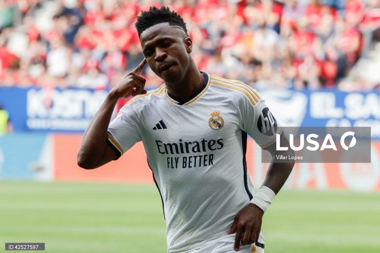 LaLiga regista cânticos violentos contra Vinícius Júnior em Osasuna