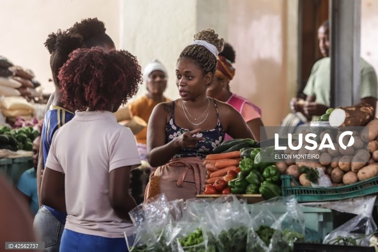 Índice mostra que consumo essencial supera salário mínimo em Cabo Verde