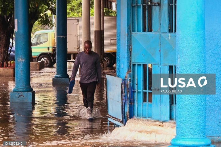 Sul de Moçambique em alerta face a chuvas fortes