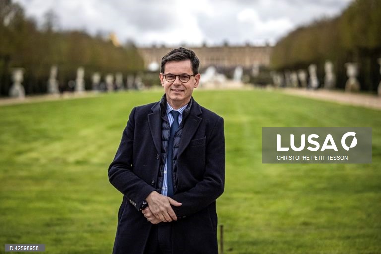 Presidente do palácio de Versalhes vai dirigir Museu do Louvre