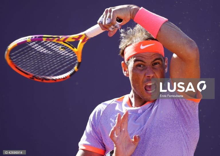 Tenista Rafael Nadal afastado na segunda ronda do torneio de Barcelona