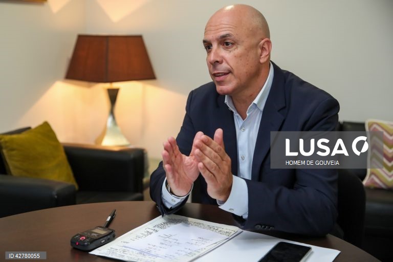 Eleições/Madeira: PS quer virar a página e diz ser única alternativa de governo
