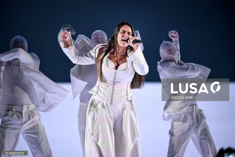 Iolanda edita álbum de estreia e atua no Coliseu de Lisboa em 2026
