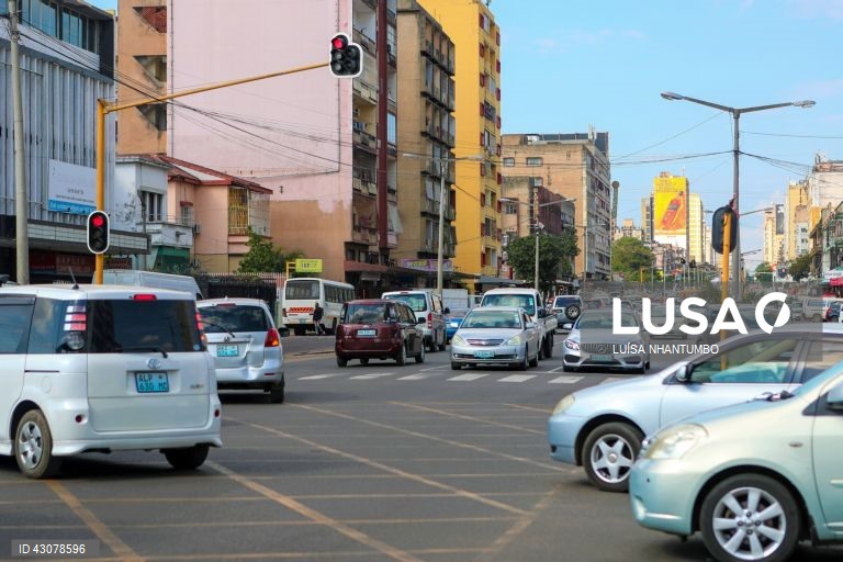 PR moçambicano questiona polícias como conseguem dormir com mortes na estrada