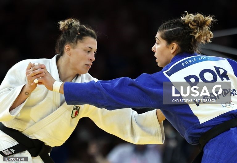 Judoca Patrícia Sampaio perde nas meias e luta pelo bronze nos JO Paris2024.