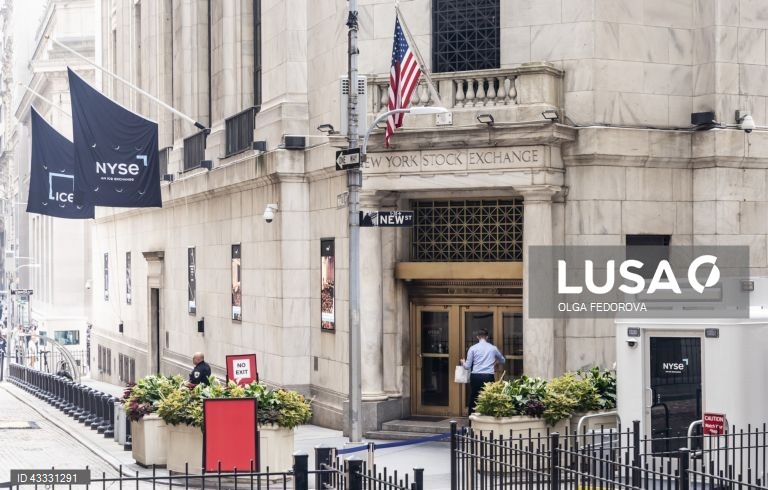 Bolsa em Wall Street negoceia mista no início da sessão