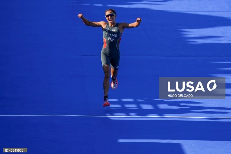 Maria Tomé iguala segundo melhor resultado com 14.º lugar no arranque do Mundial de triatlo