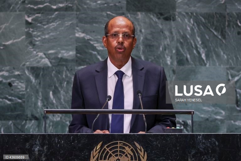 UA reafirma importância da democracia para a paz e a estabilidade de África
