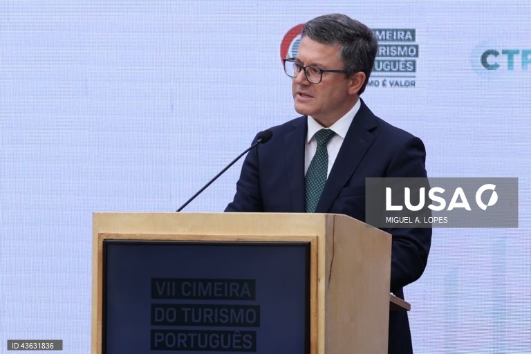 PSD retira confiança política ao presidente da Câmara de Mafra